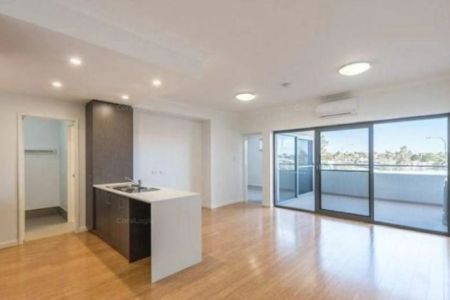 55/2 Rowe Avenue, - Photo 2