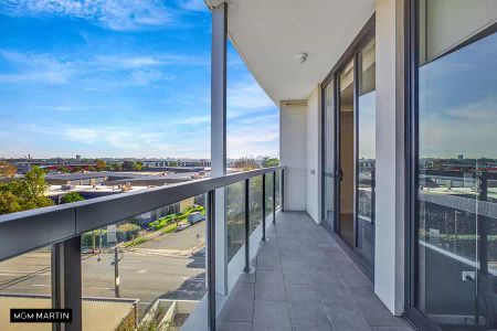 MGM MARTIN - TWO BEDROOM APARTMENT – Partial Furnished - Photo 5