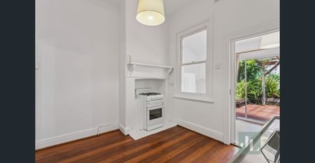 Charming Claremont Cottage - Photo 5