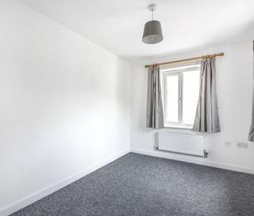 2 bedroom maisonette to rent - Photo 2