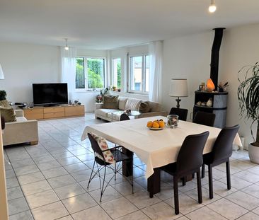 Nachmieter gesucht: charmante 3.5 Zimmer Wohnung mit Aussicht - Photo 1