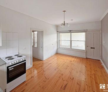 Centrally Located Two Bedroom Unit - APPLICATIONS NOW CLOSED - Photo 3