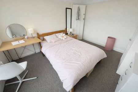 4 bedroom house to rent - Photo 4