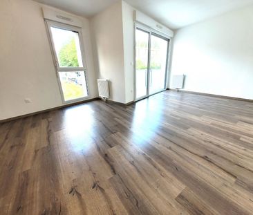 Location Appartement 2 pièces 47m² QUESNOY SUR DEULE 59890 - Photo 3