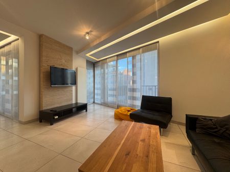 angel plaza - Photo 3