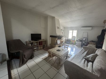 Location Appartement 3 pièces 86m² TOURVES 83170 - Photo 3