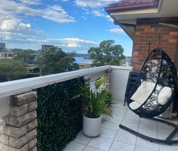 Abbotsford - Photo 2