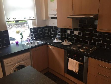 2 bedroom terraced house to rent - Photo 5