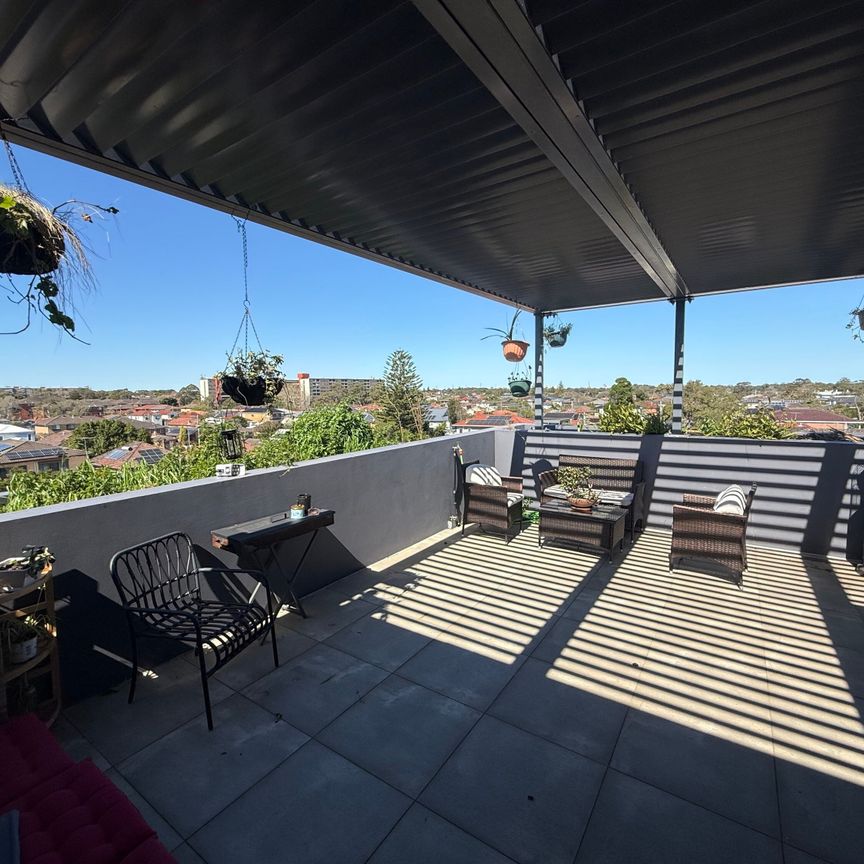 Rosebery - Photo 1