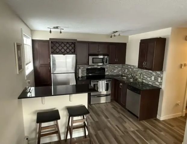 **Price Reduced *** Furnished Condo including All Utilities | Calgary - Photo 1