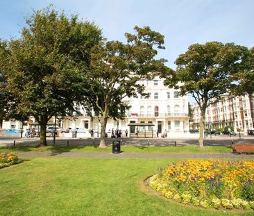 Palmeira Square, Hove, BN3 2FA - Photo 4