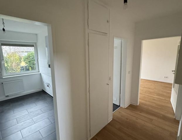 Moderne 2-Zimmer-Wohnung in Darmstadt-Eberstadt - jetzt bewerben ! - Photo 1