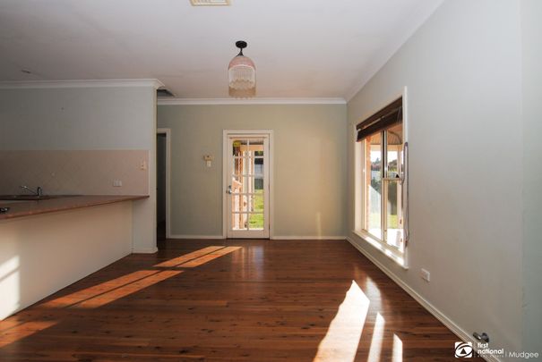 TRANQUIL SOUTH SIDE LIVING - Photo 1