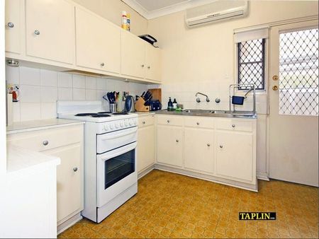 2/38 Moseley Street, Glenelg - Photo 5