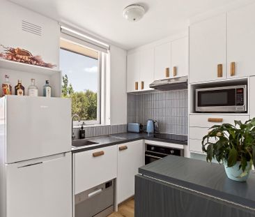 Thinking of selling? Contact our agent - Photo 6