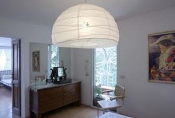 Center-Popolo: Excellently restored 1 bedroom, living, bath, terrace with views. Sleeps 4. Ref 848