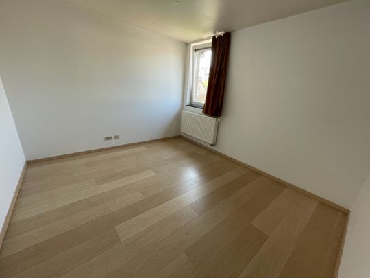 EENGEZINSWONING + garage & tuin - Photo 1