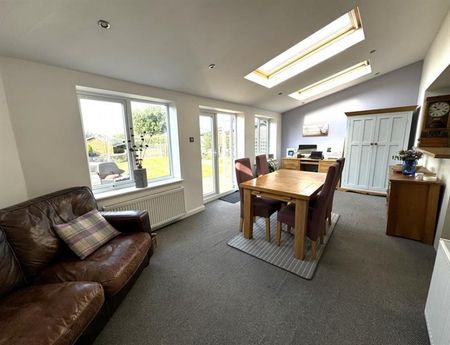 3 Bedroom Semi Detached To Let - Photo 4