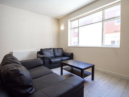 Apt 2, 31 Clarendon Road - Photo 3
