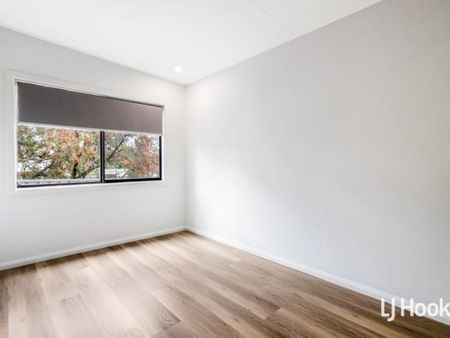 96 Piccadilly Street, Riverstone NSW 2765 - House For Rent | Domain - Photo 2