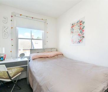 3 bedroom apartment to rent - Photo 6