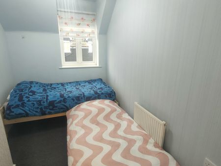 Blackbird Drive, Bury St. Edmunds - Photo 5