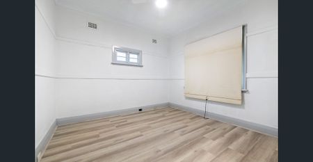 Semi-detached home in the heart of Hornsby! - Photo 5