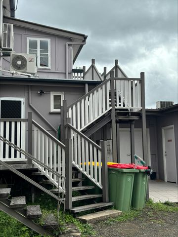 Two bedroom unit available in the heart of Ipswich! - Photo 2