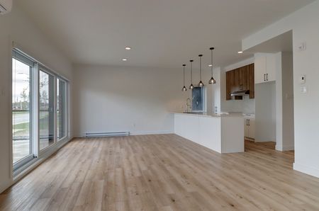 5481, boul. René-Lévesque #102, Sherbrooke (Rock Forest | St-Élie) - Photo 2