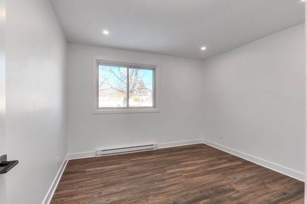 Condo for rent, Laval (Chomedey) - Photo 1