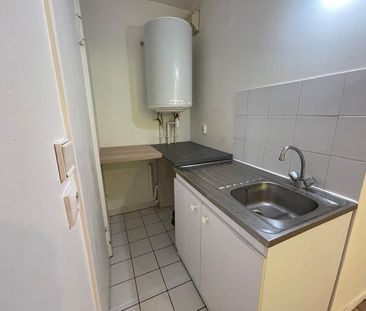 Location Appartement 1 pièce 24m² - Photo 2