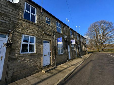 2 bedroom terraced house to rent - Photo 3