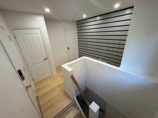 For Lease - 23 Argonne Crescent, Toronto, Ontario - Photo 1