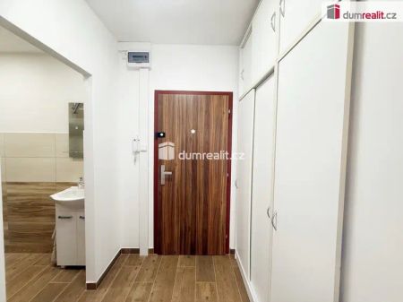 Pronájem nově zrekonstruované garsoniéry v Ústí nad Lab - Photo 5