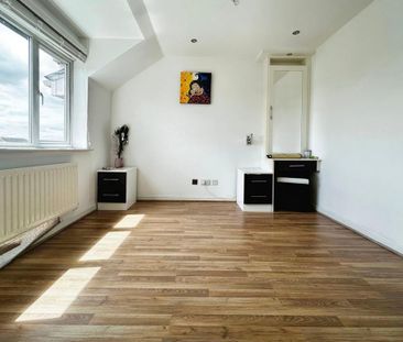 4 bedroom townhouse to rent - Photo 6