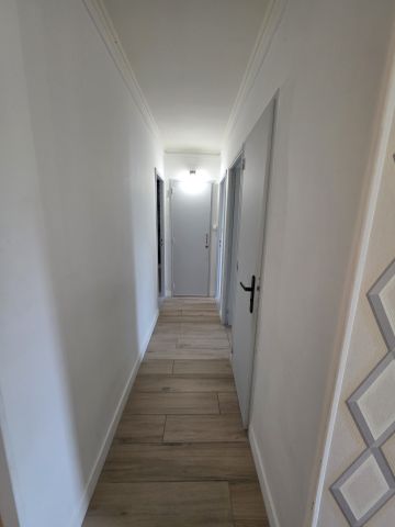 Location Appartement 3 pièces 60m² MONTELIMAR 26200 - Photo 3