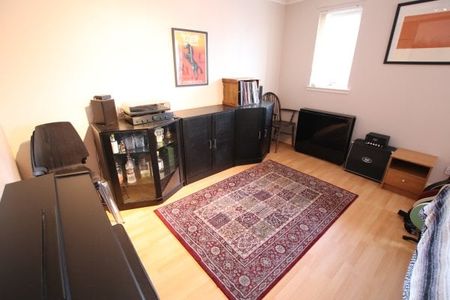 Partick Bridge Street, Partick - Photo 3