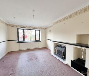 4 bedroom detached house to rent - Photo 3