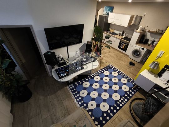 Zentrale 2,5-ZKB-Stadtwohnung mit Galeriebereich - Foto 1