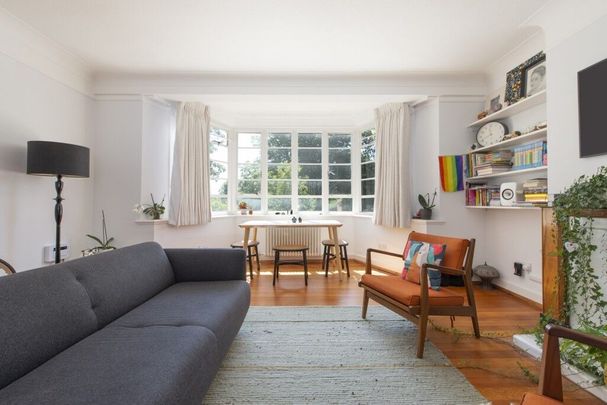 2 Bedroom Flat To Let - Photo 1