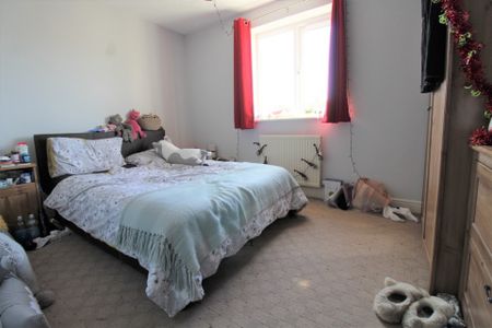 2 bedroom Property to rent - Photo 4