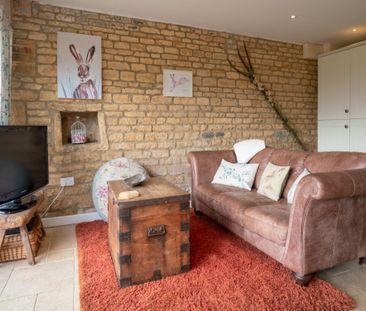 2 Upper Fields Farm, Moreton in Marsh, GL56 9AB, Moreton-In-Marsh - Photo 6