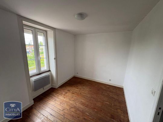 Location Maison 3 pièces 49m² GOND PONTOUVRE 16160 - Photo 1