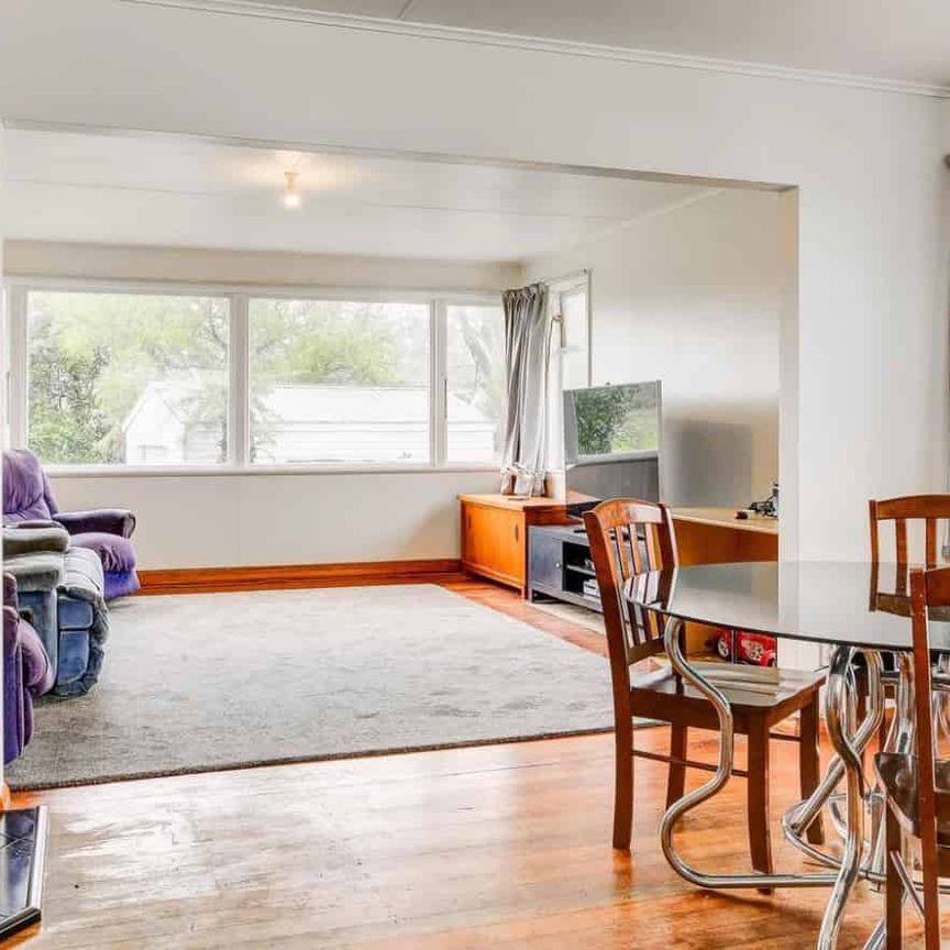 Four bedroom home in peaceful rural setting - Photo 1