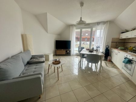 Appartement à louer, 2 pièces - Bischheim 67800 - Photo 2
