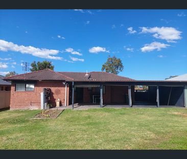 11 Pepler Place, Thornton, NSW 2322 - Photo 2