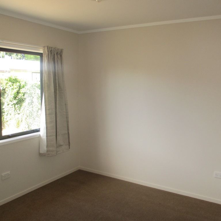 Charming two bedroom home - Photo 1