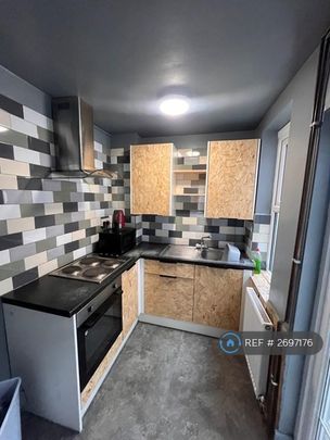 2 bedroom terraced house to rent - Photo 1