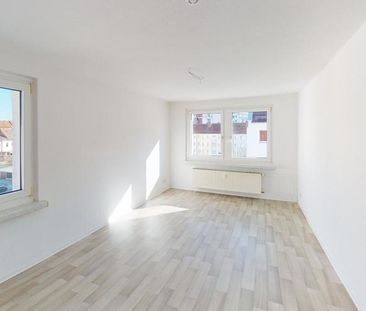 Zentral gelegene 3-Raum-Wohnung mit Balkon - Photo 2