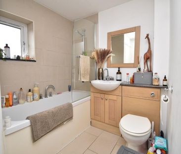 2 bedroom house to rent - Photo 1